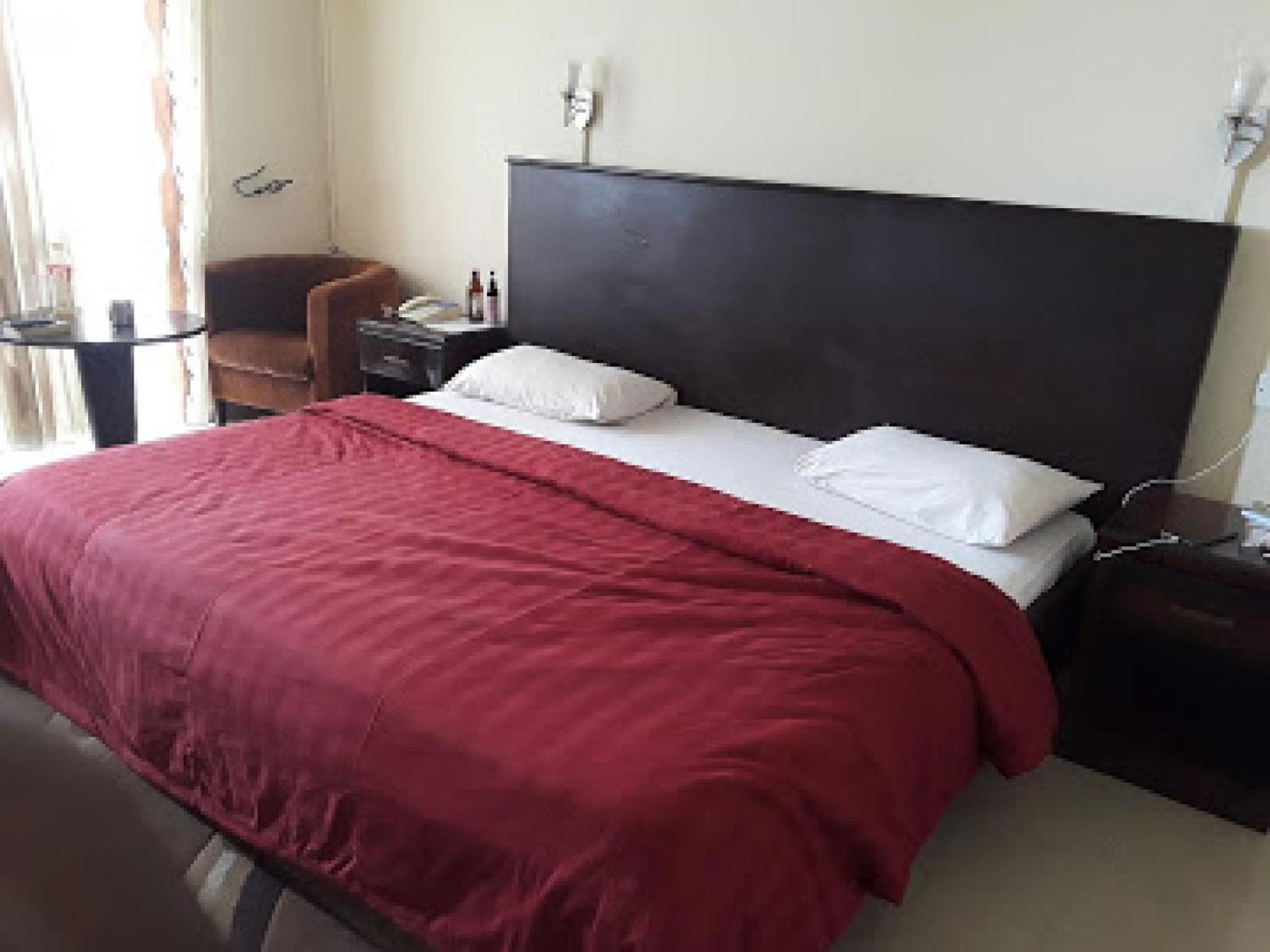 Room In Lodge - Premier Hotel-Ibadan Exteriör bild